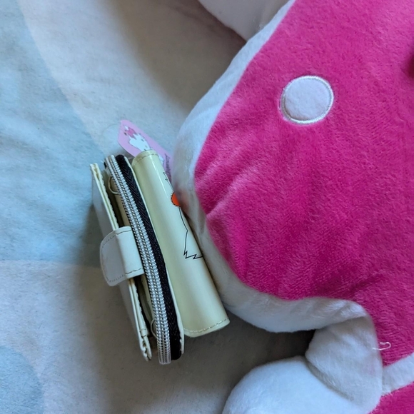 Hello Kitty Charmmy Kitty Wallet White - Picture 2 of 3
